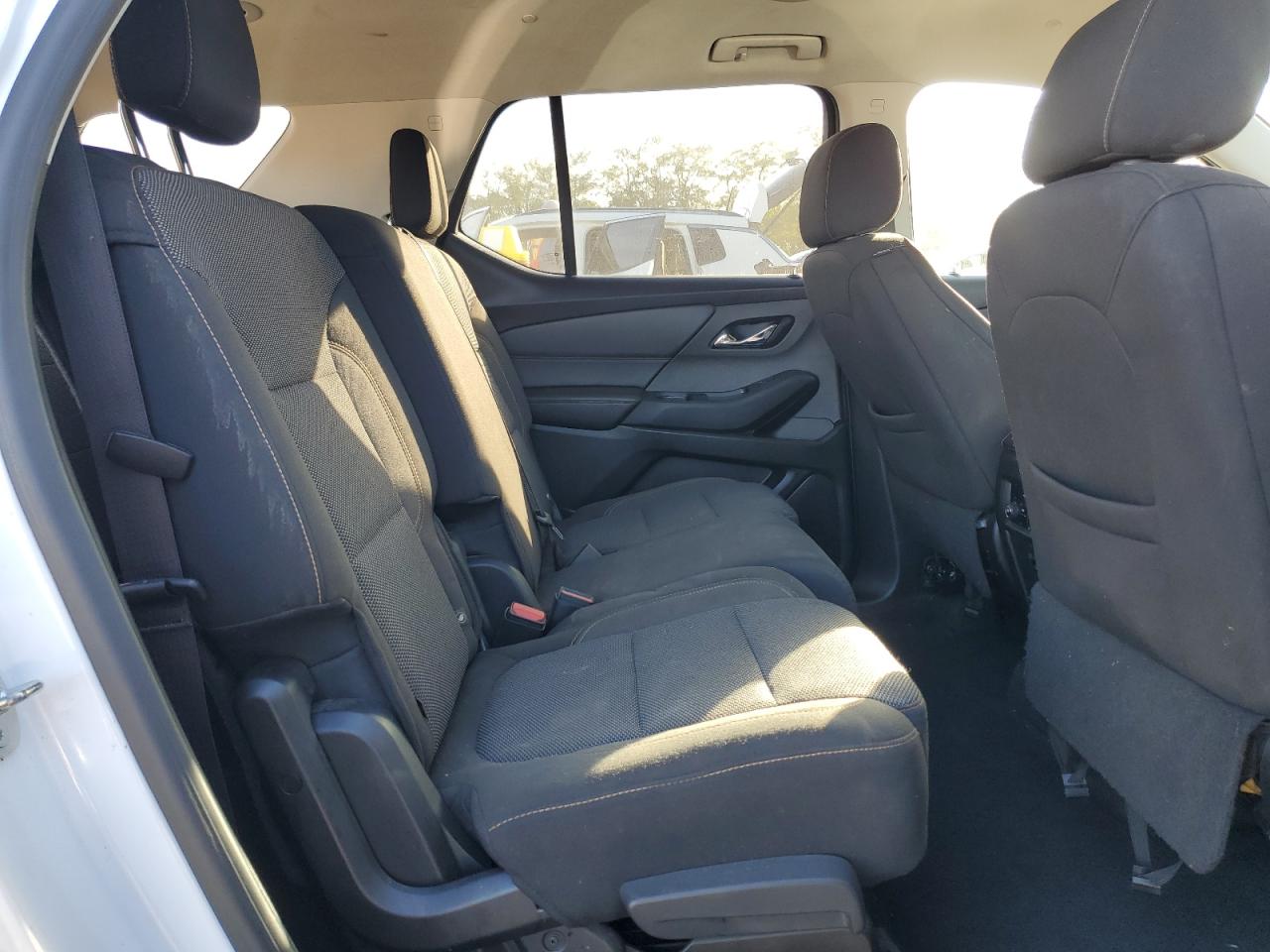 2018 Chevrolet Traverse Ls VIN: 1GNERFKWXJJ101288 Lot: 81676675