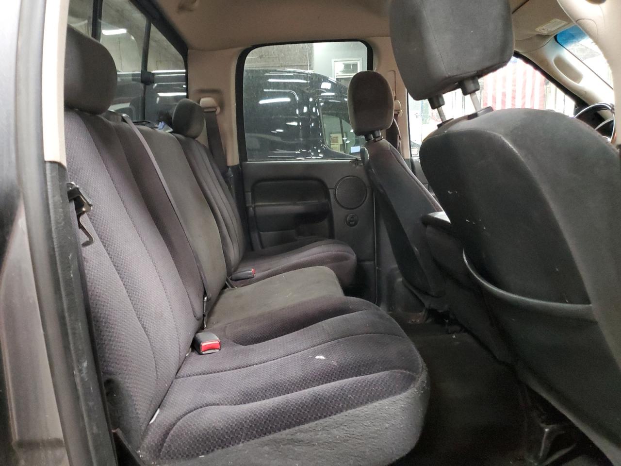 2004 Dodge Ram 1500 St VIN: 1D7HU18D24J128833 Lot: 90516875