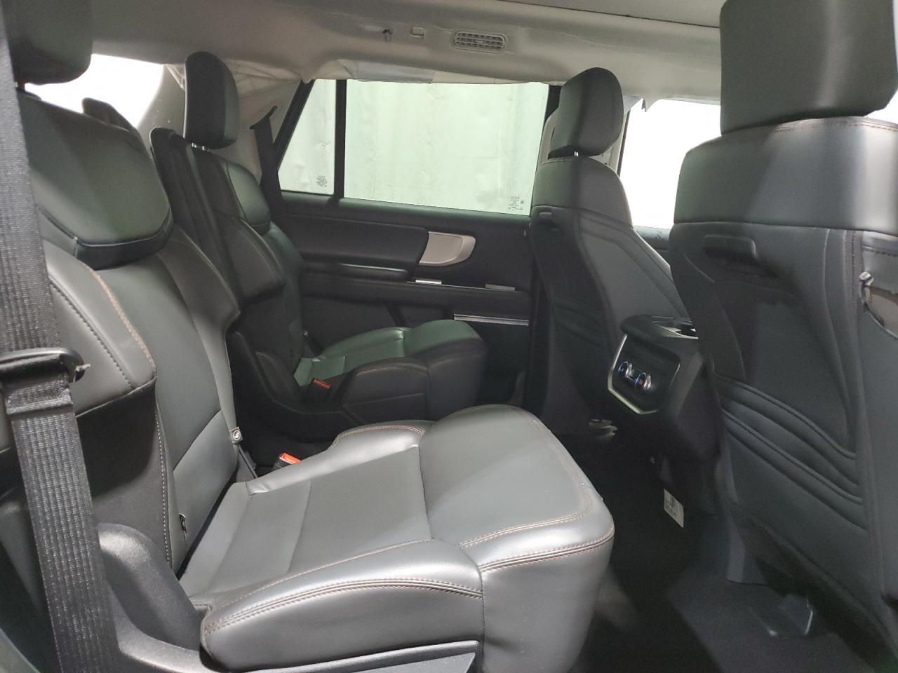 2025 Ford Expedition Active VIN: 1FMJU1J88SEA20744 Lot: 85325715