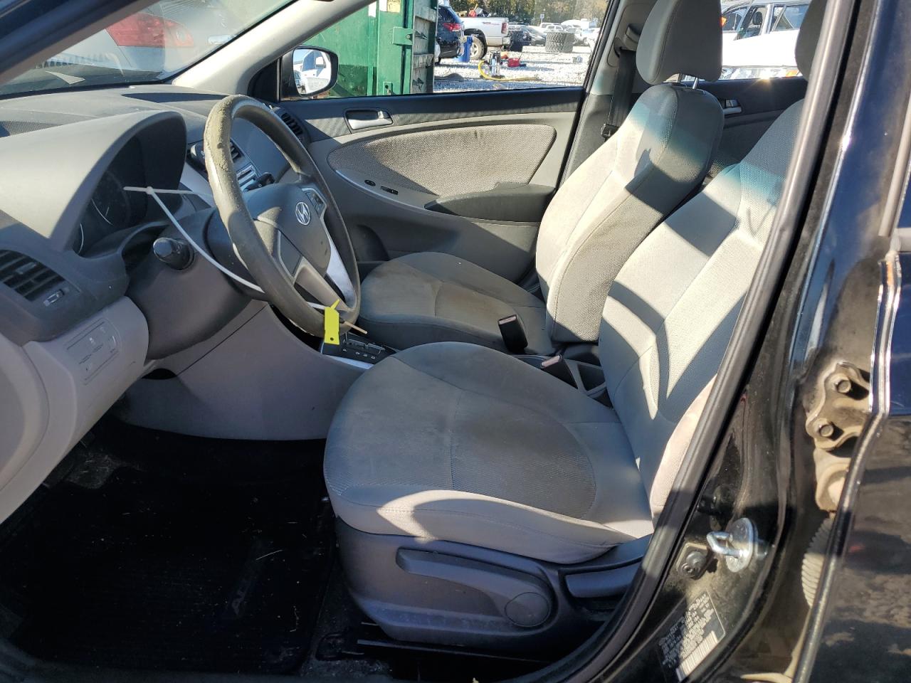 2013 Hyundai Accent Gls VIN: KMHCT5AE8DU102765 Lot: 90913225