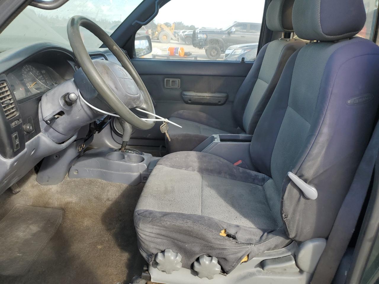 1999 Toyota Tacoma Prerunner VIN: 4TANM92N0XZ458484 Lot: 86821585