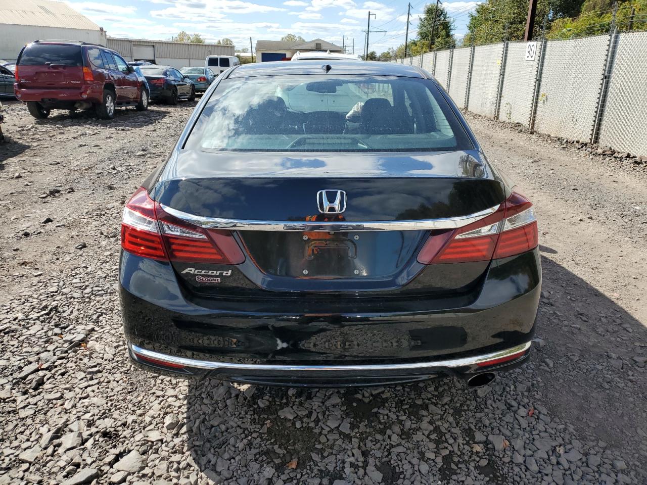 2017 Honda Accord Exl VIN: 1HGCR2F96HA170455 Lot: 86134625