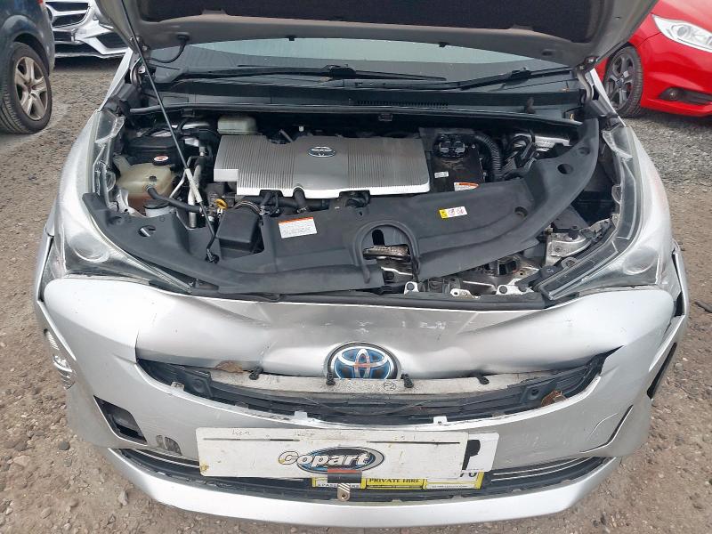 2018 TOYOTA PRIUS HYBRID 