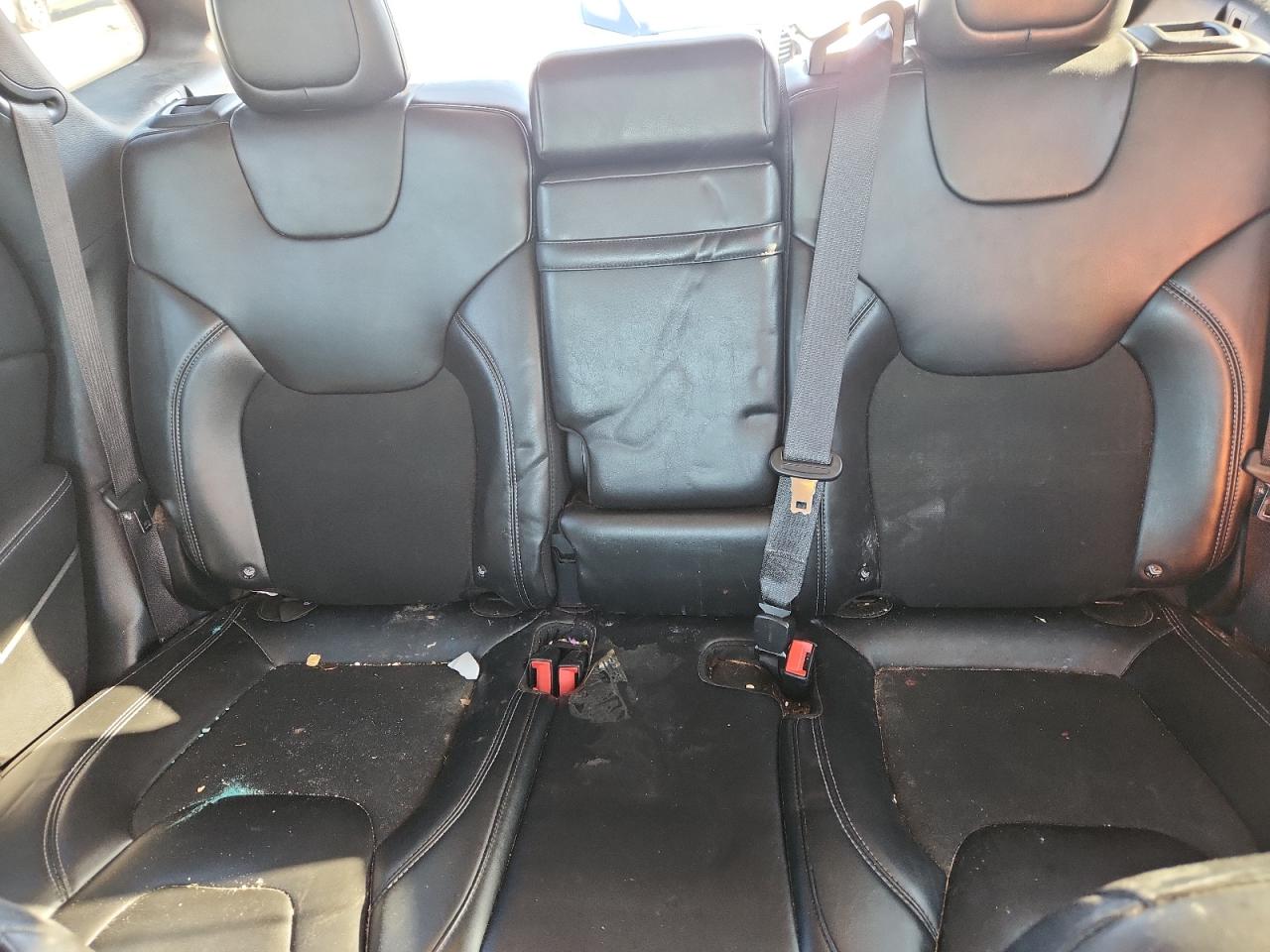 2019 Jeep Cherokee Latitude Plus VIN: 1C4PJMLB1KD182271 Lot: 82401625