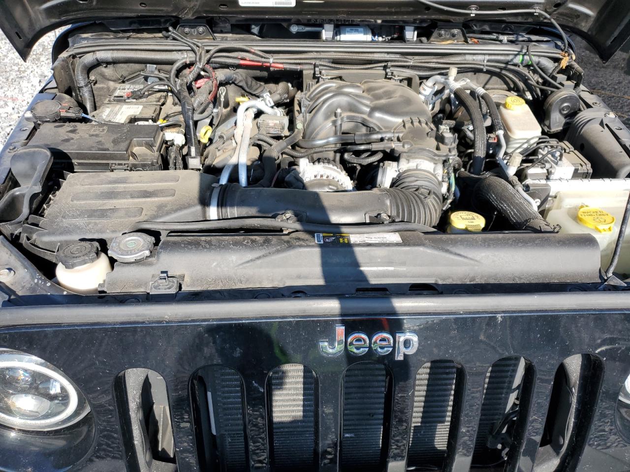 2015 Jeep Wrangler Unlimited Sport VIN: 1C4BJWDG9FL771032 Lot: 85364425