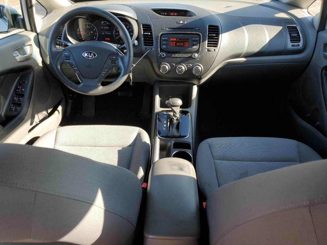 2017 Kia Forte Lx VIN: 3KPFK4A72HE041210 Lot: 82337385