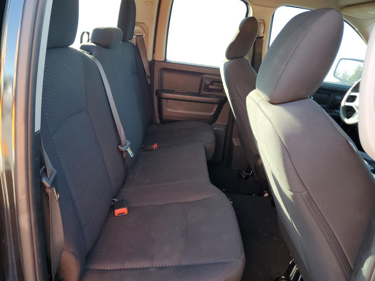 2019 Ram 1500 Classic Tradesman VIN: 1C6RR7FG9KS525275 Lot: 82438275