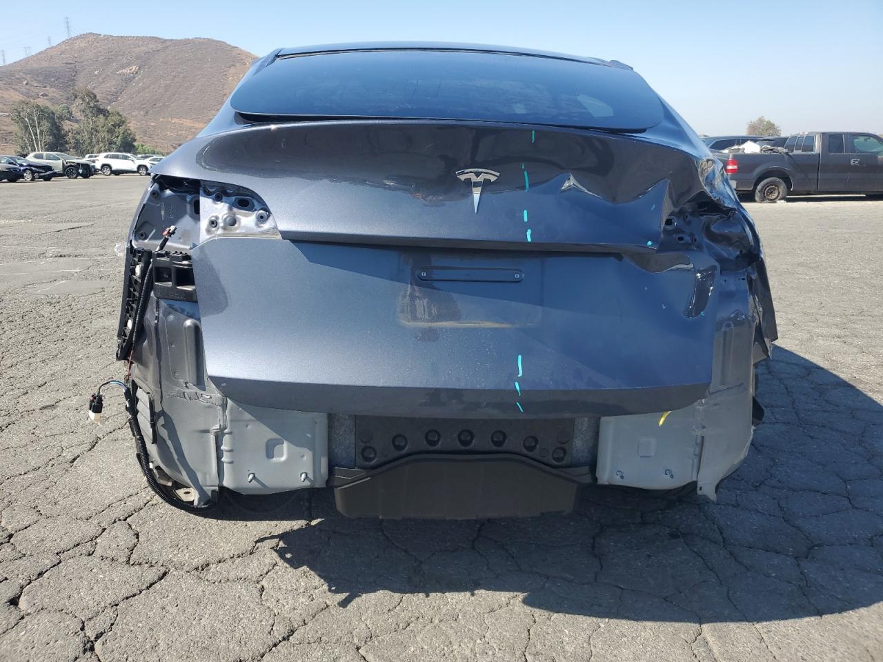 2023 Tesla Model Y VIN: 7SAYGDED8PF962174 Lot: 84393075