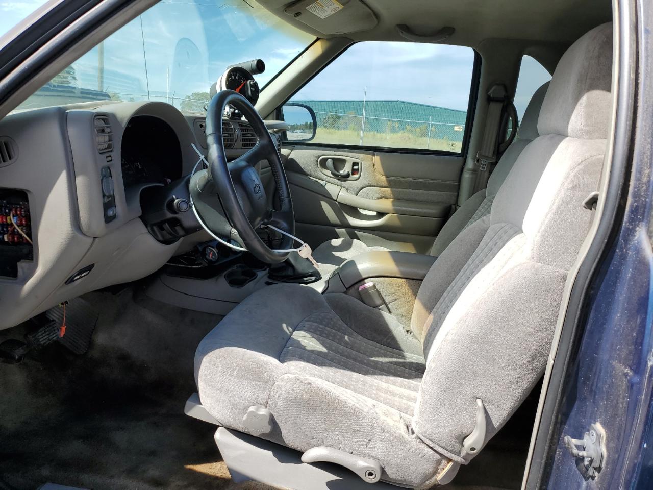 2002 Chevrolet Blazer VIN: 1GNCS18W92K117340 Lot: 84865105