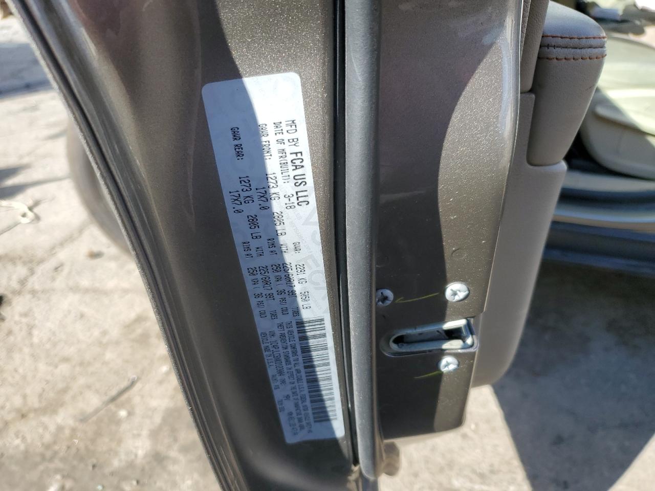 2019 Jeep Cherokee Latitude VIN: 1C4PJLCBXKD123004 Lot: 82732385