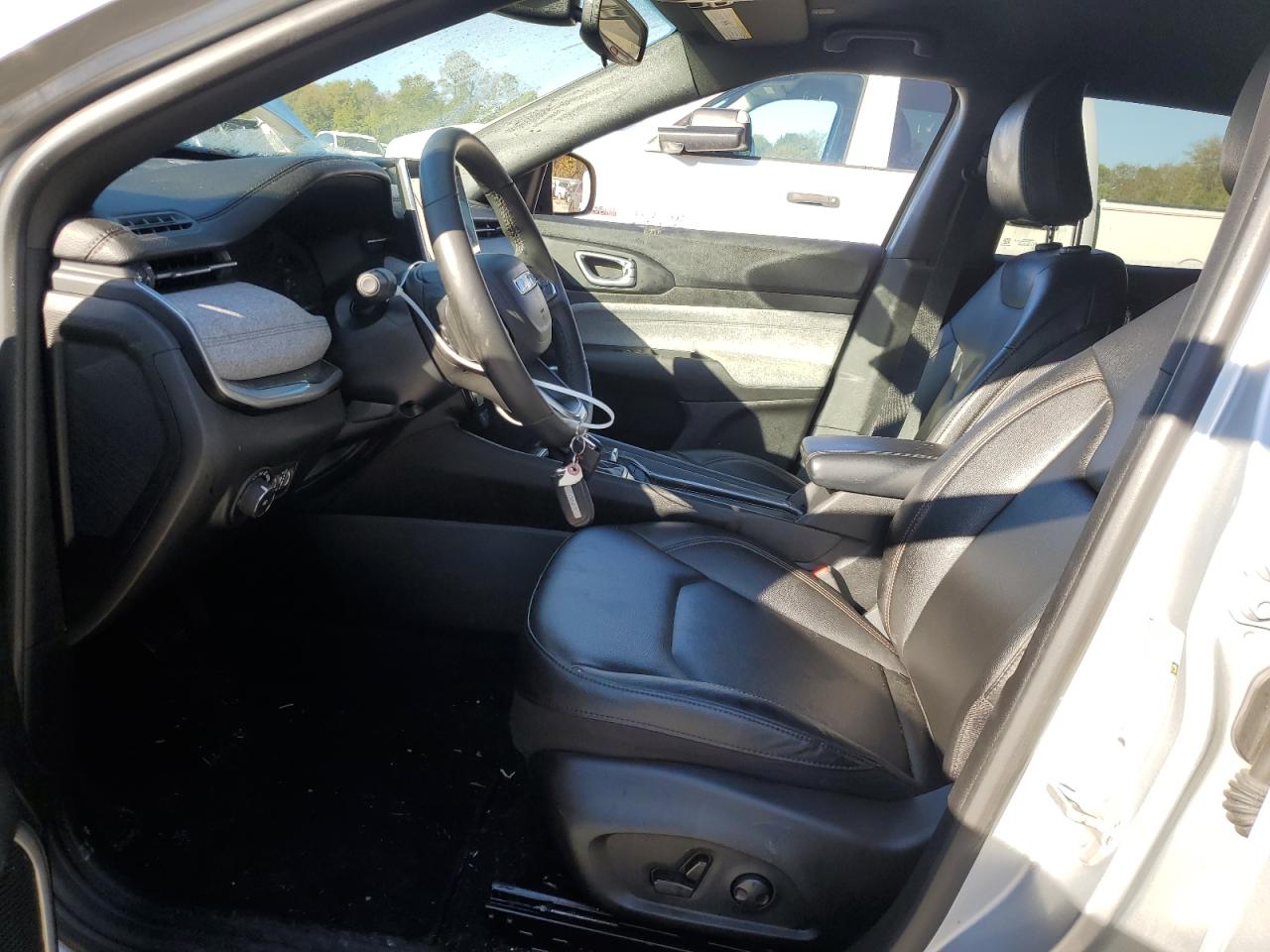 2024 Jeep Compass Latitude Lux VIN: 3C4NJDFN8RT121923 Lot: 85491085