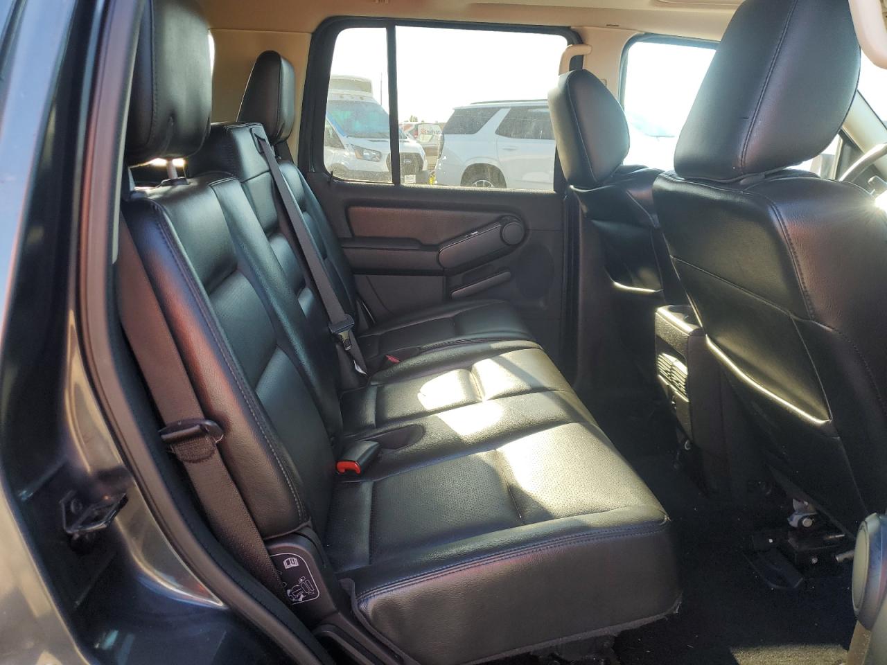 2010 Mercury Mountaineer Premier VIN: 4M2EN4JE8AUJ04300 Lot: 82346365