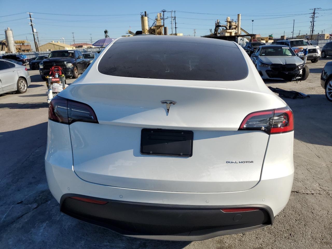 2022 Tesla Model Y VIN: 7SAYGDEE7NF557963 Lot: 87378985
