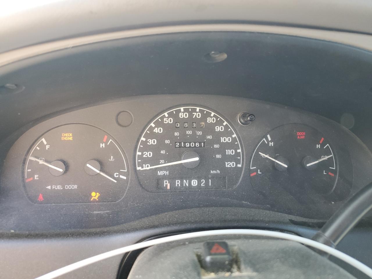 1998 Ford Ranger VIN: 1FTYR10U8WUC88000 Lot: 82001445