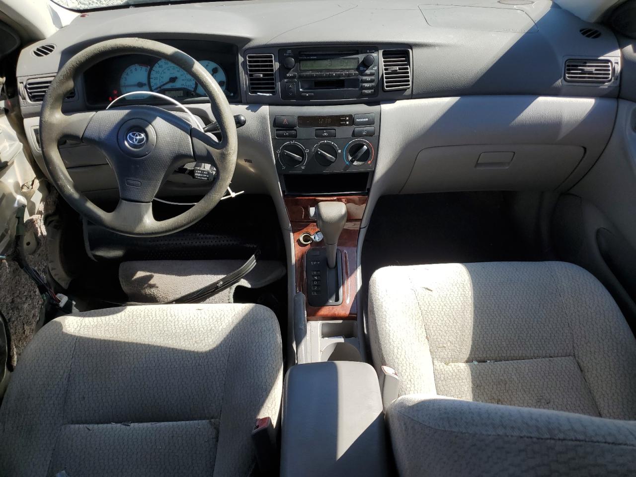 2004 Toyota Corolla Ce VIN: 1NXBR38E54Z260677 Lot: 82409445