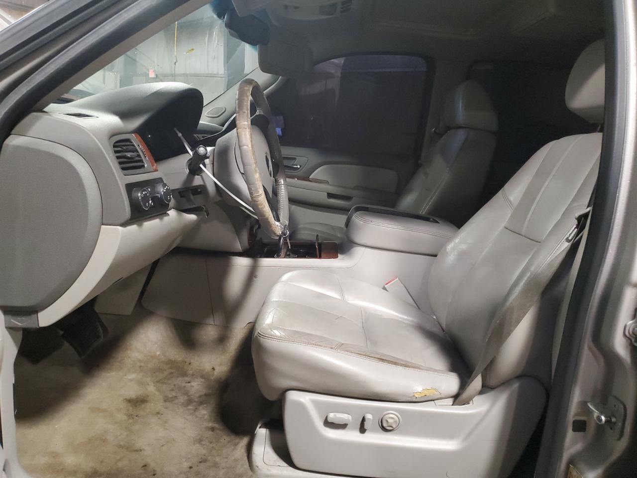 2008 Chevrolet Tahoe K1500 VIN: 1GNFK13088J120776 Lot: 90549685