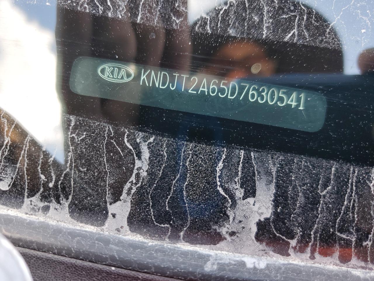 2013 Kia Soul + VIN: KNDJT2A65D7630541 Lot: 84595905