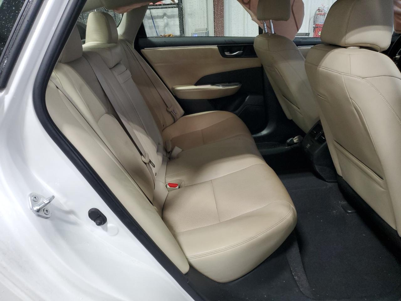 2018 Honda Clarity Touring VIN: JHMZC5F38JC009721 Lot: 90234765