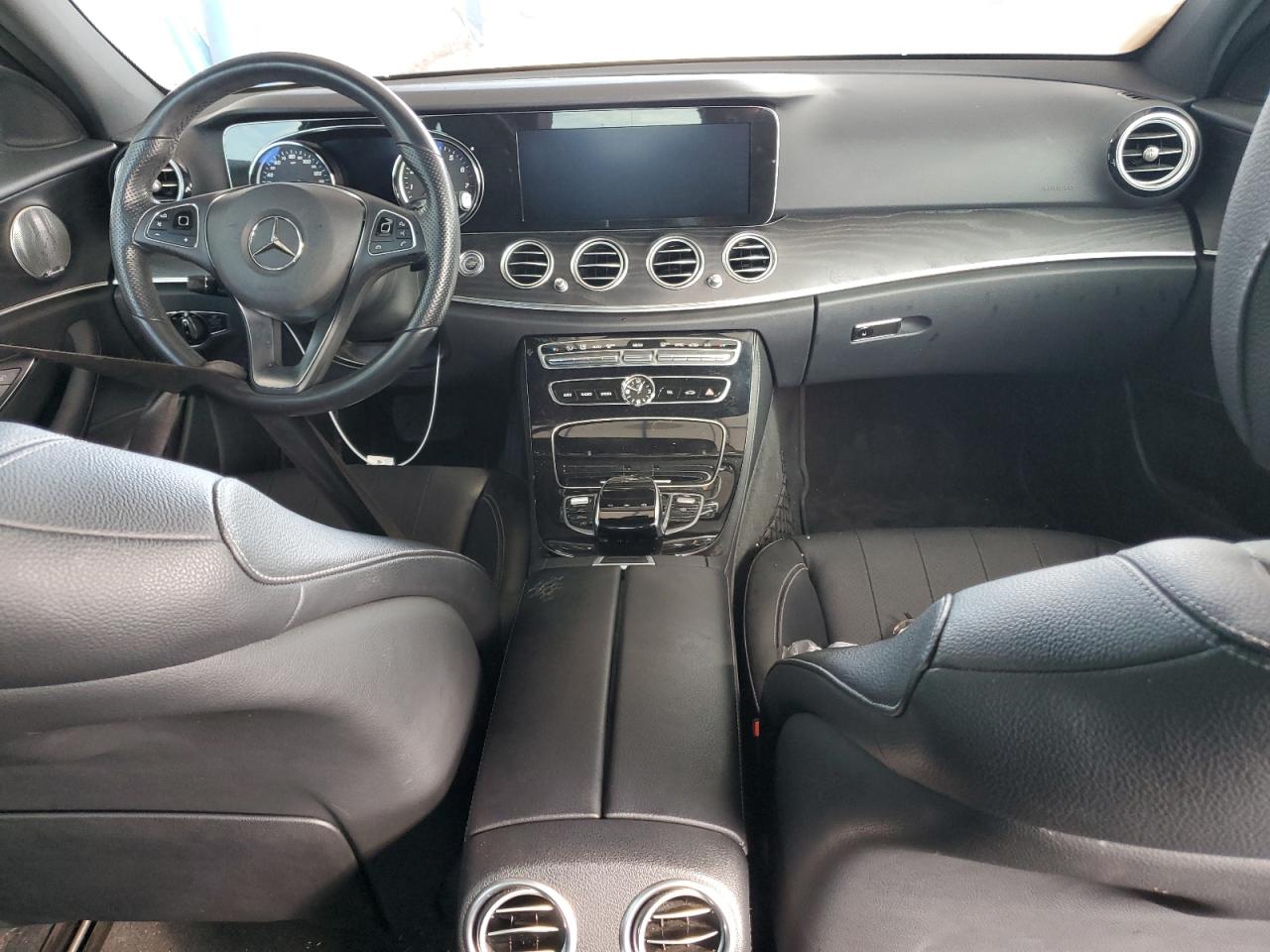 2017 Mercedes-Benz E 300 VIN: WDDZF4JB8HA050699 Lot: 85013385