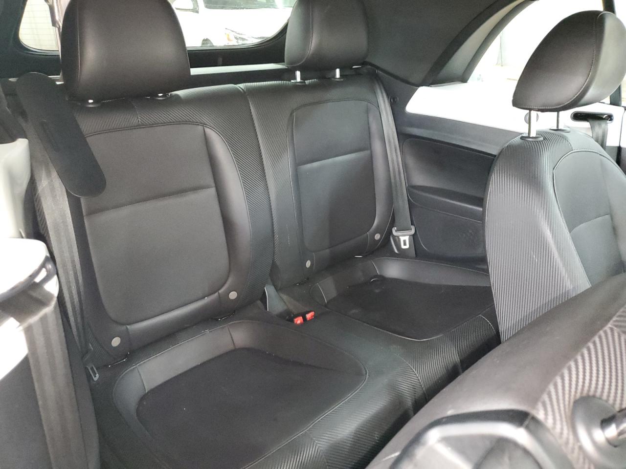 2018 Volkswagen Beetle S VIN: 3VW5DAATXJM512806 Lot: 84728075