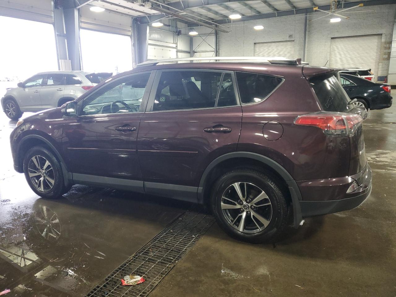 2017 Toyota Rav4 Xle VIN: 2T3RFREV7HW612718 Lot: 86465935