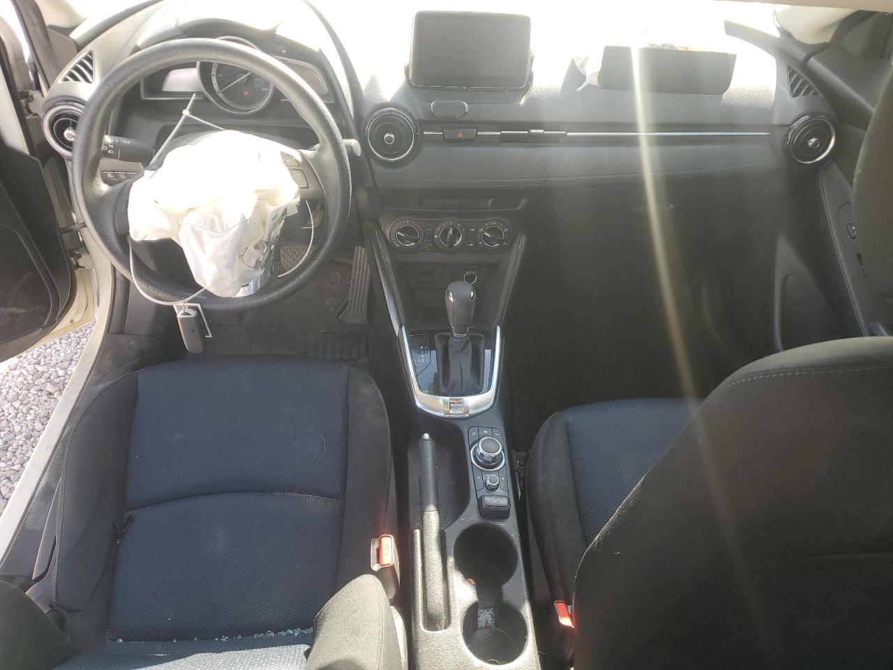 2017 Toyota Yaris Ia VIN: 3MYDLBYV3HY193400 Lot: 82365365