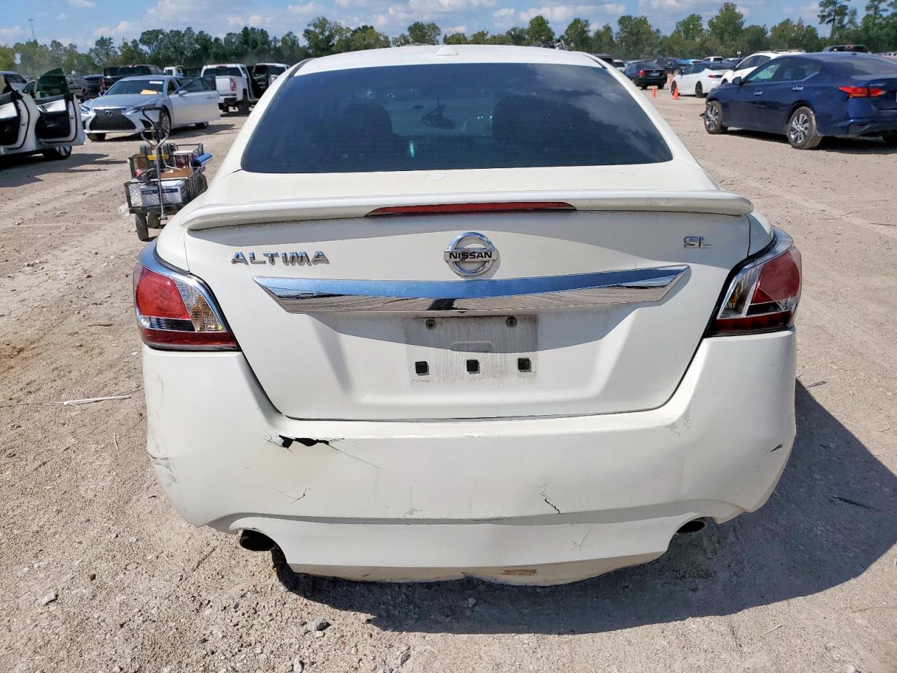 2015 Nissan Altima 2.5 VIN: 1N4AL3AP7FC154520 Lot: 85385355