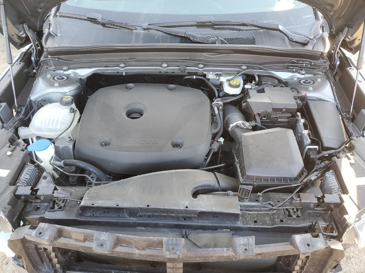 2019 Volvo Xc40 T5 R-Design VIN: YV4162UM0K2075264 Lot: 85934155