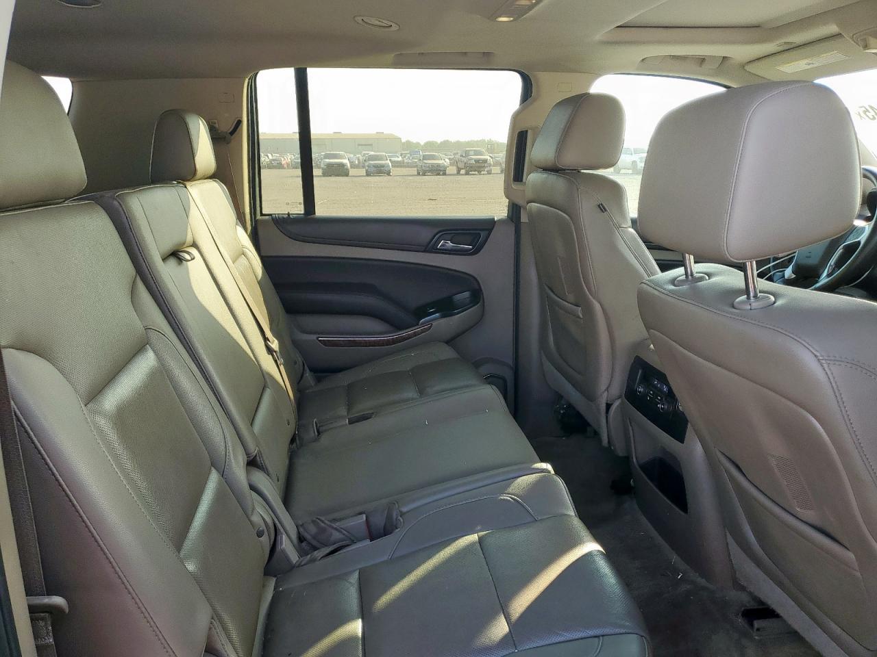 2015 Chevrolet Suburban C1500 Ltz VIN: 1GNSCKKC2FR152909 Lot: 84558345