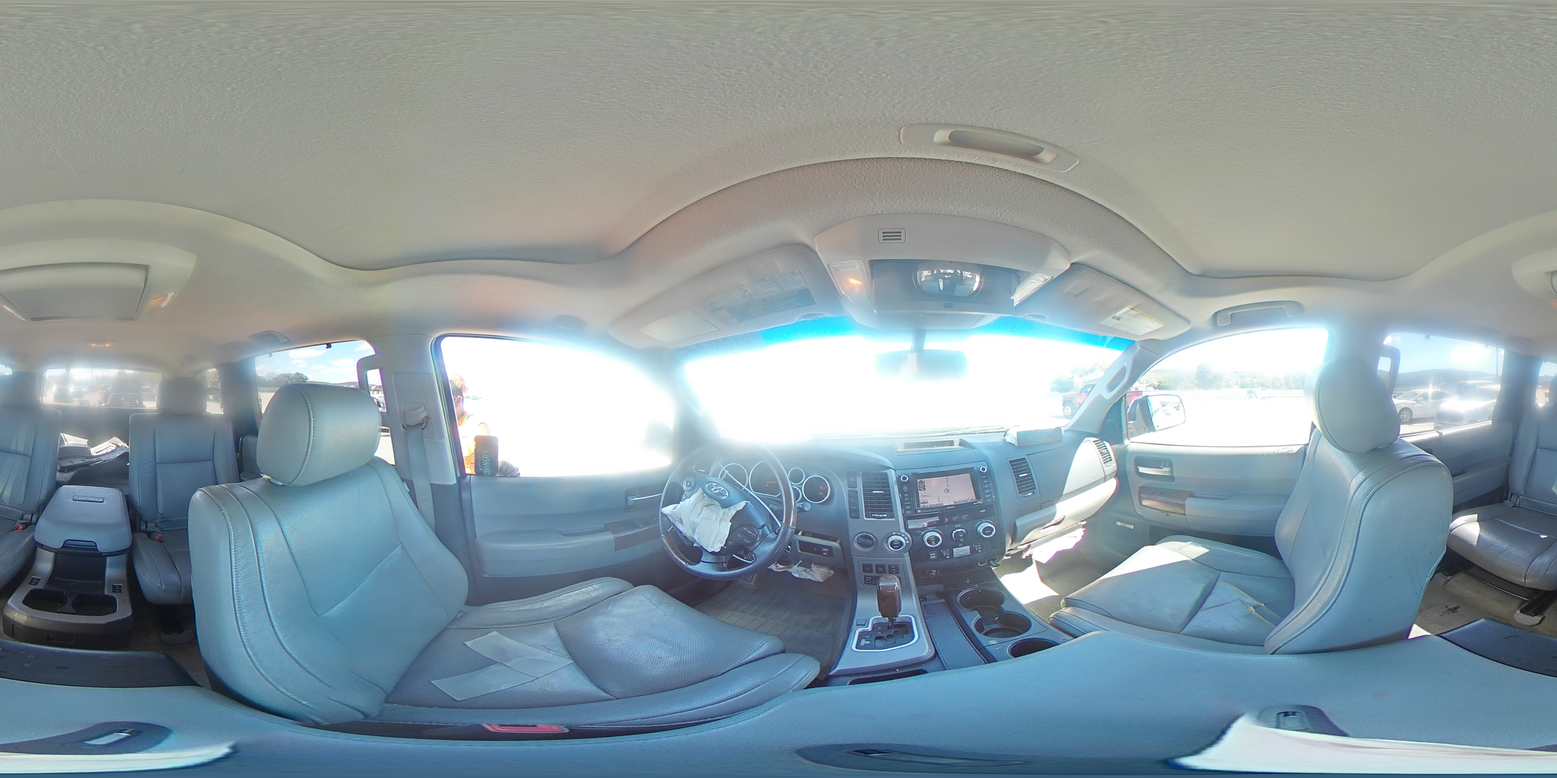 2010 Toyota Sequoia Platinum VIN: 5TDDW5G14AS036431 Lot: 84908105