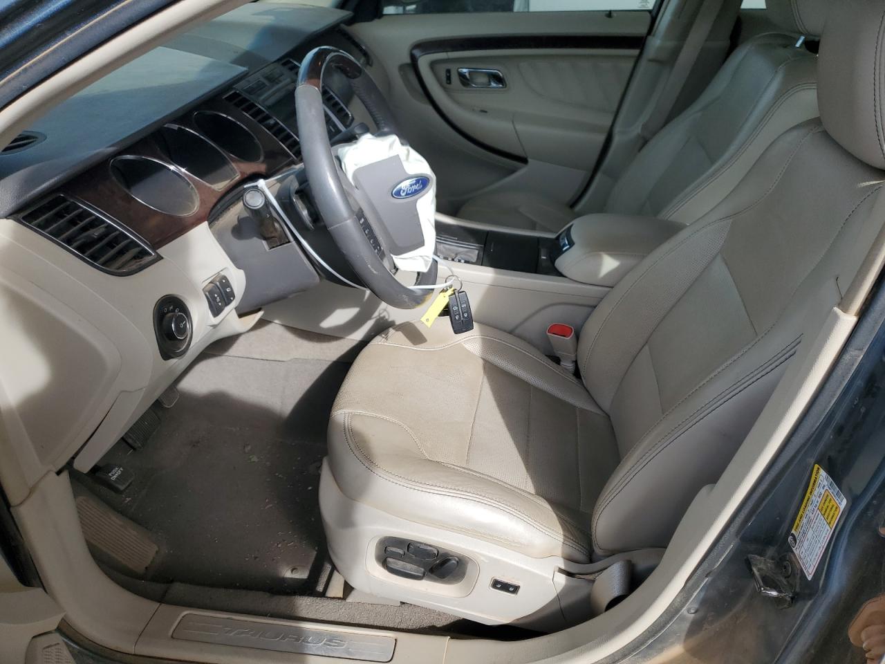 2010 Ford Taurus Limited VIN: 1FAHP2JWXAG161287 Lot: 81961545