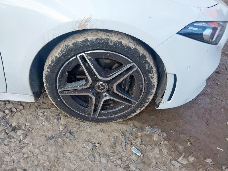 2022 MERCEDES-BENZ A 200 AMG LINE EXECUTIVE 