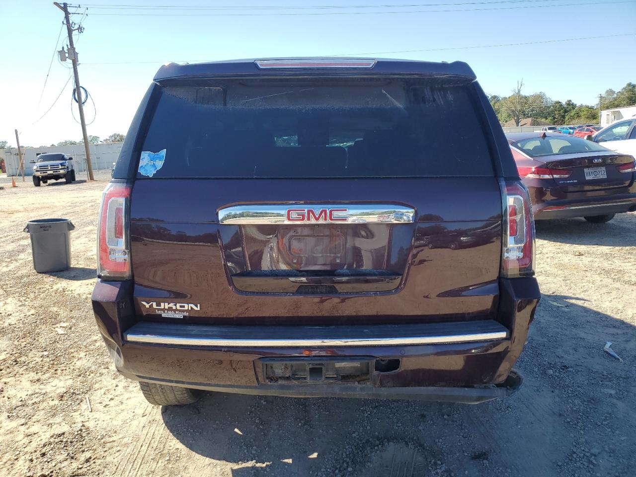 2017 GMC Yukon Denali VIN: 1GKS1CKJ8HR307456 Lot: 82648985