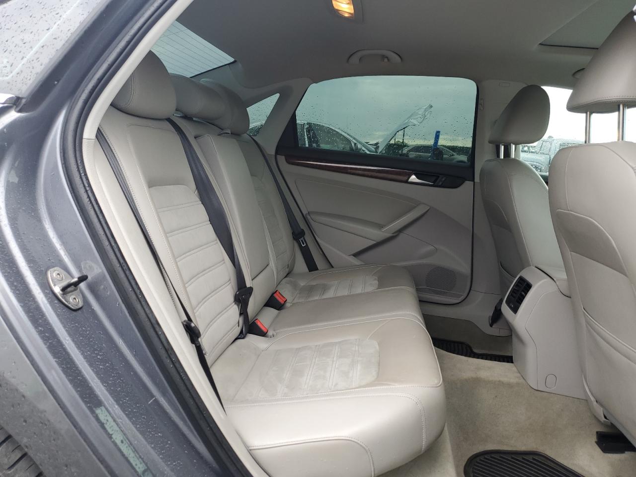 2013 Volkswagen Passat Sel VIN: 1VWCN7A30DC118194 Lot: 85013635