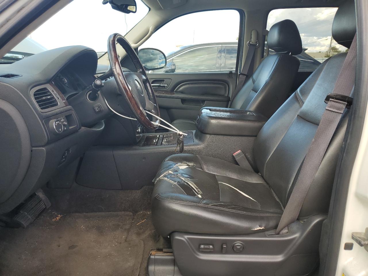 2014 GMC Yukon Xl Denali VIN: 1GKS2MEF4ER191484 Lot: 87251225
