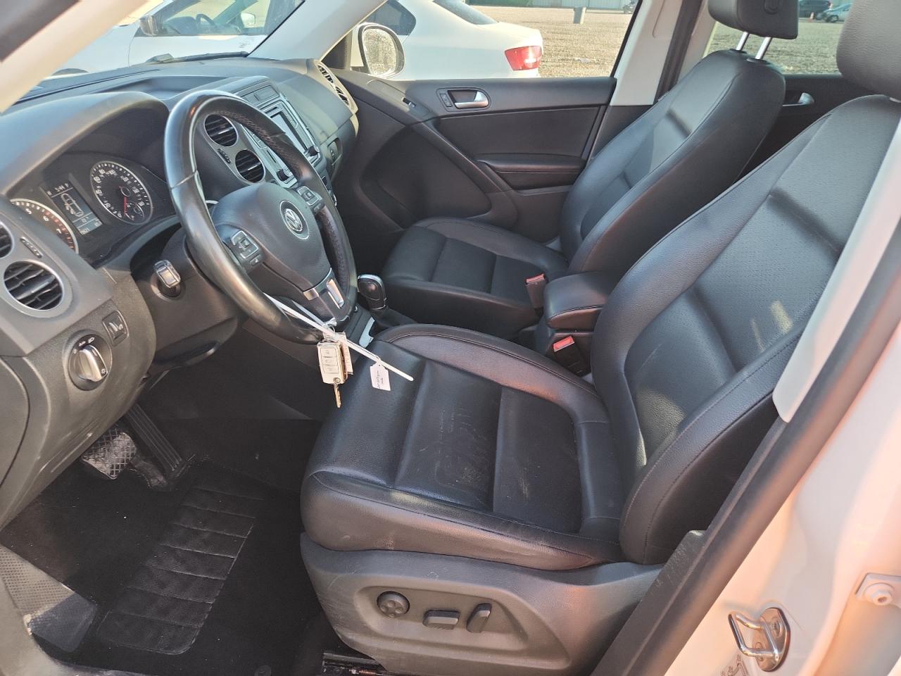 2017 Volkswagen Tiguan Wolfsburg VIN: WVGSV7AX5HK009741 Lot: 81936315