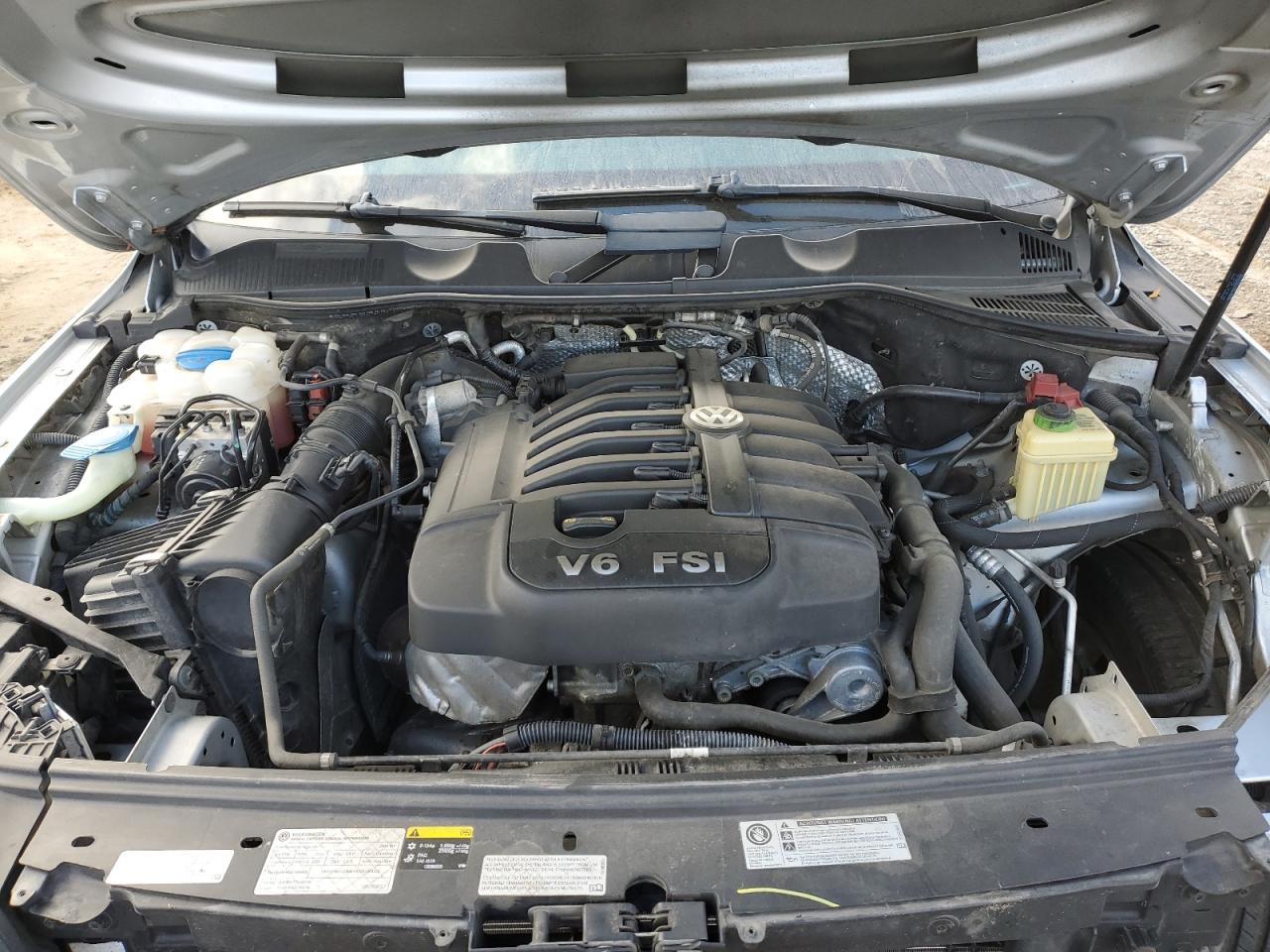 2014 Volkswagen Touareg V6 VIN: WVGEF9BPXED005432 Lot: 87380495