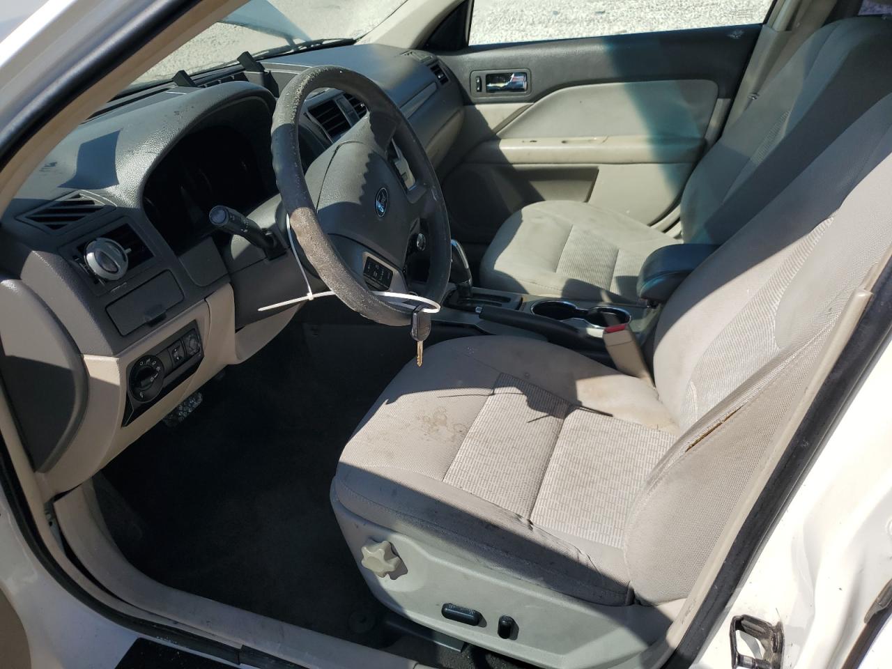 2011 Ford Fusion Se VIN: 3FAHP0HG5BR330869 Lot: 90049835