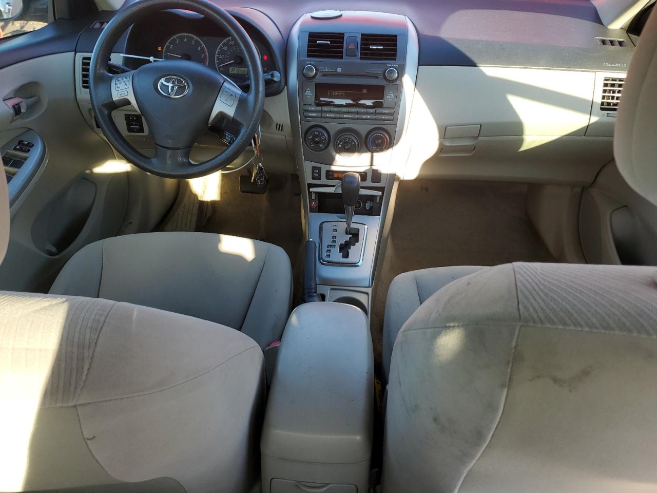 2011 Toyota Corolla Base VIN: JTDBU4EE5BJ102819 Lot: 82288485