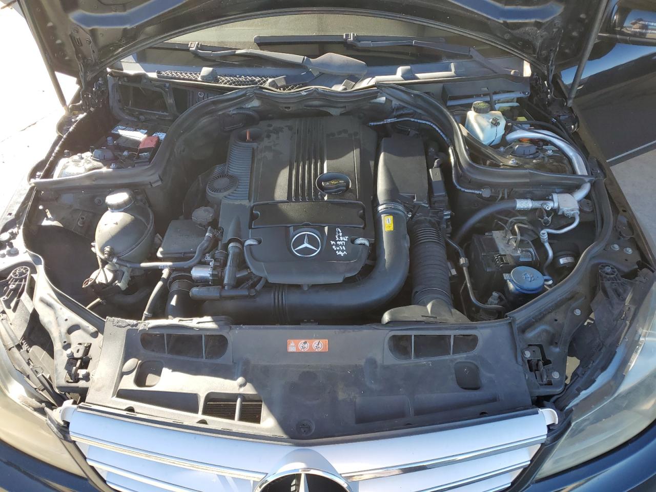 2013 Mercedes-Benz C 250 VIN: WDDGF4HBXDR257538 Lot: 86500825