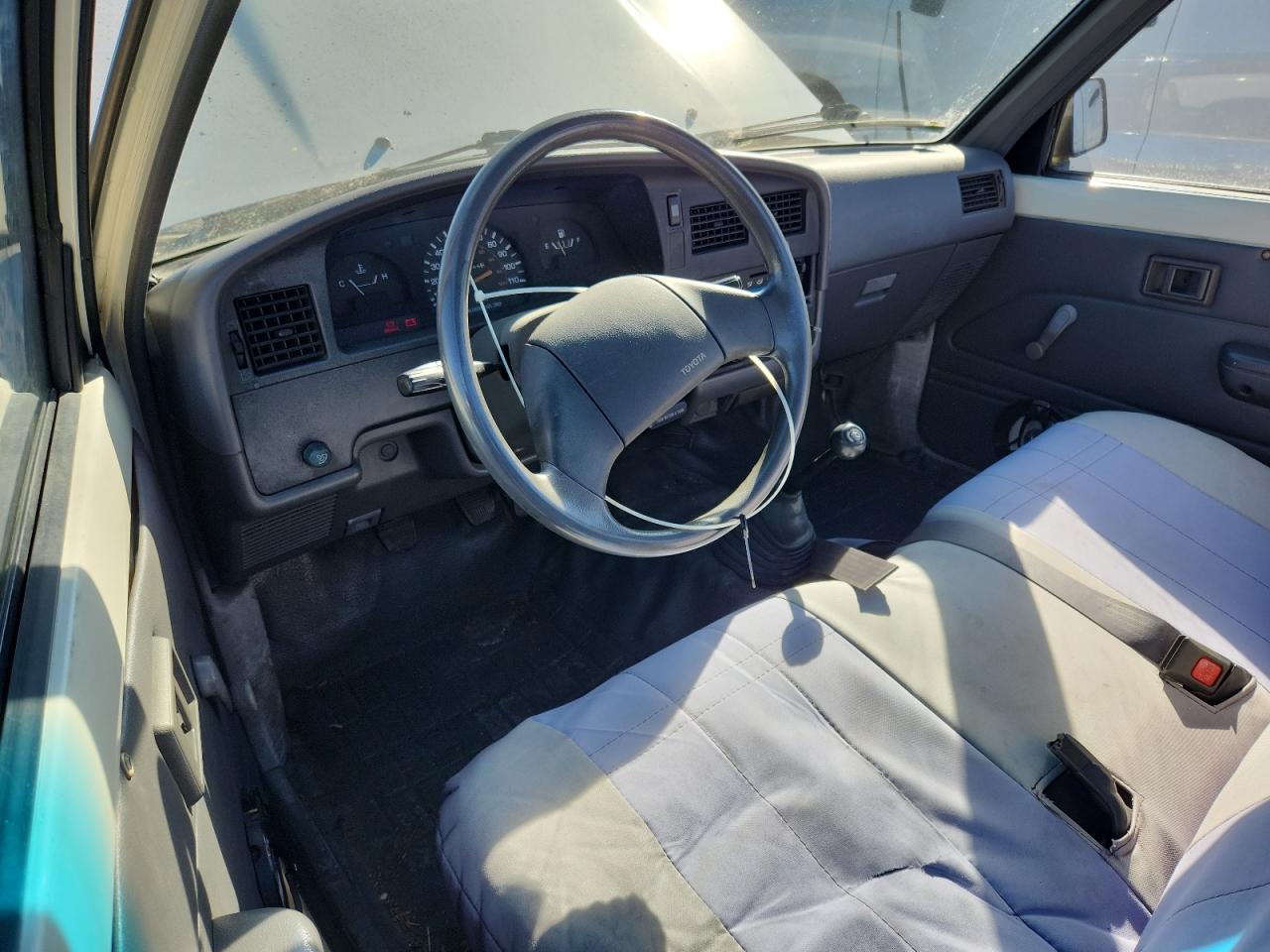 1989 Toyota Pickup 1/2 Ton Short Wheelbase VIN: JT4RN81R8K5022855 Lot: 66706845