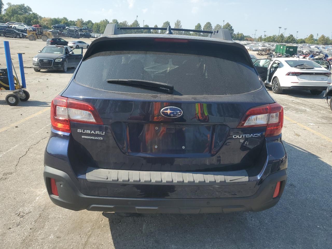 2018 Subaru Outback 2.5I Limited VIN: 4S4BSANC2J3287445 Lot: 82137865