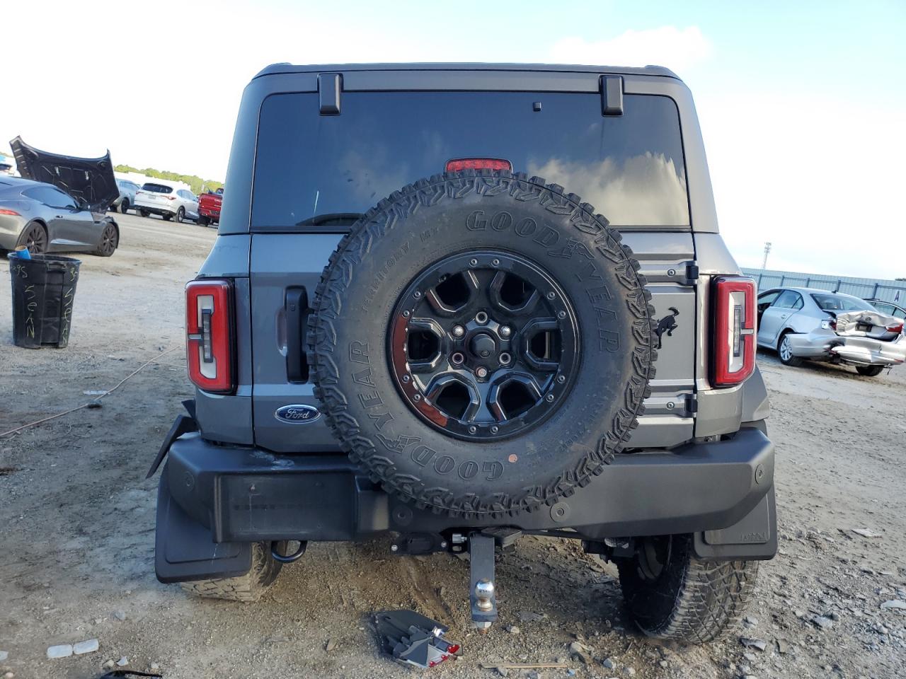 2023 Ford Bronco Base VIN: 1FMEE5DP3PLB94748 Lot: 82261315