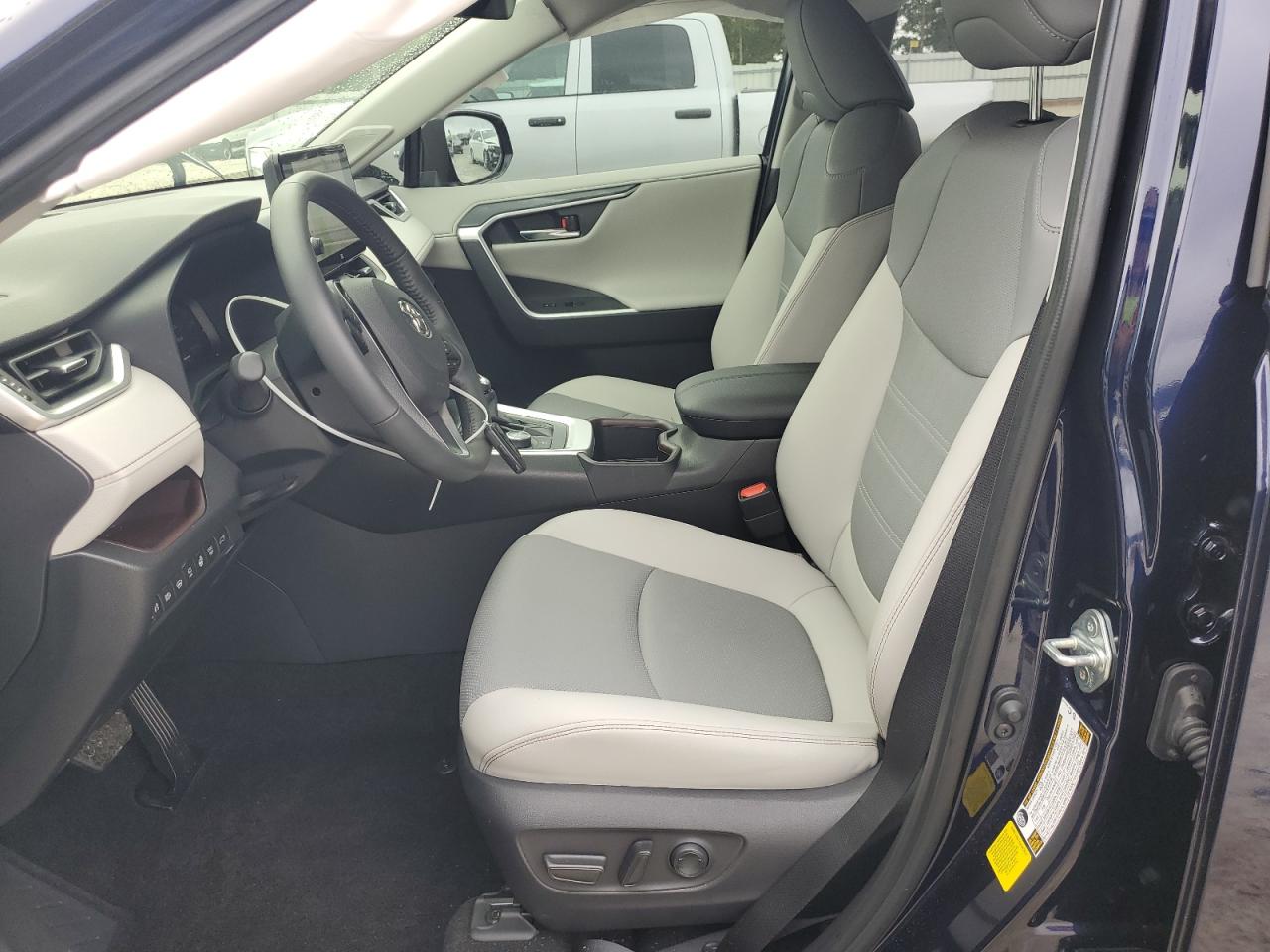 2024 Toyota Rav4 Limited VIN: JTMD6RFV1RD148266 Lot: 82299255