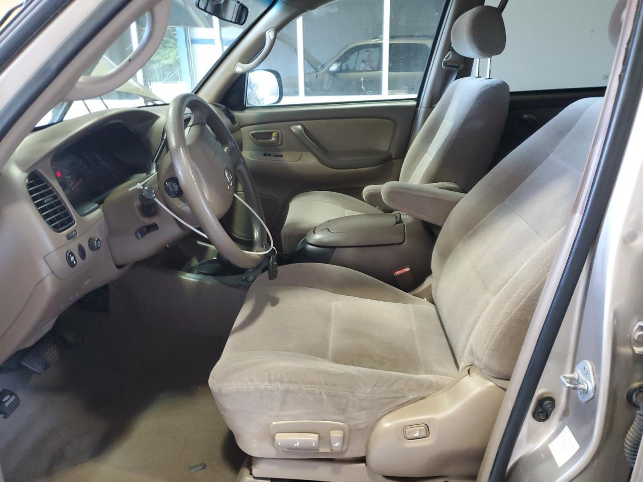 2003 Toyota Sequoia Sr5 VIN: 5TDBT44A33S140202 Lot: 82181585