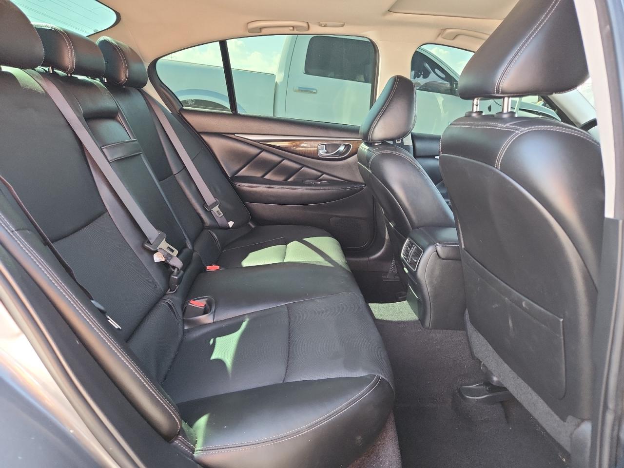 2015 Infiniti Q50 Base VIN: JN1BV7AR6FM418924 Lot: 82261045