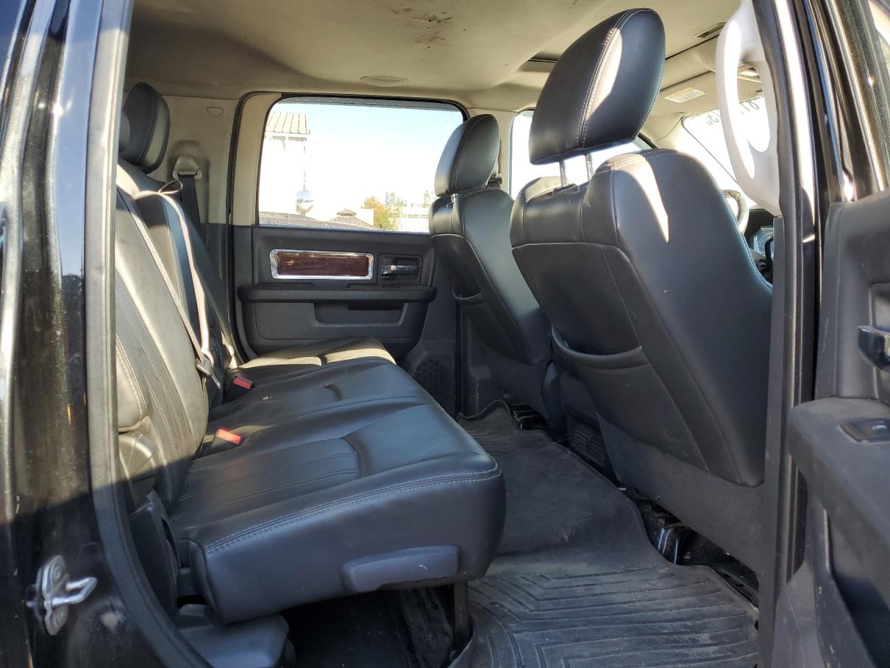 2010 Dodge Ram 2500 VIN: 3D7UT2HL0AG151331 Lot: 81140735