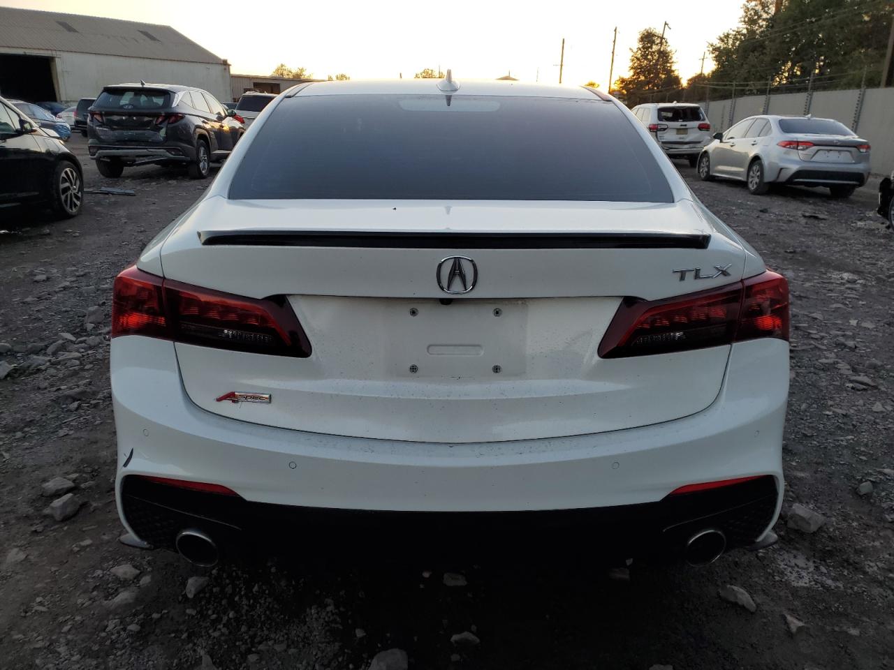 2018 Acura Tlx Tech+A VIN: 19UUB2F6XJA013113 Lot: 82283195