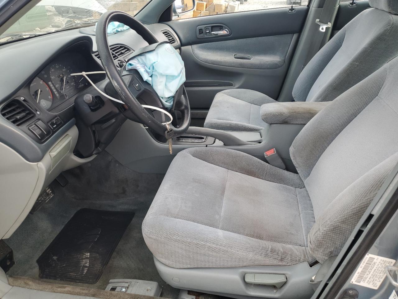 1996 Honda Accord Lx VIN: 1HGCD5638TA178397 Lot: 84194775