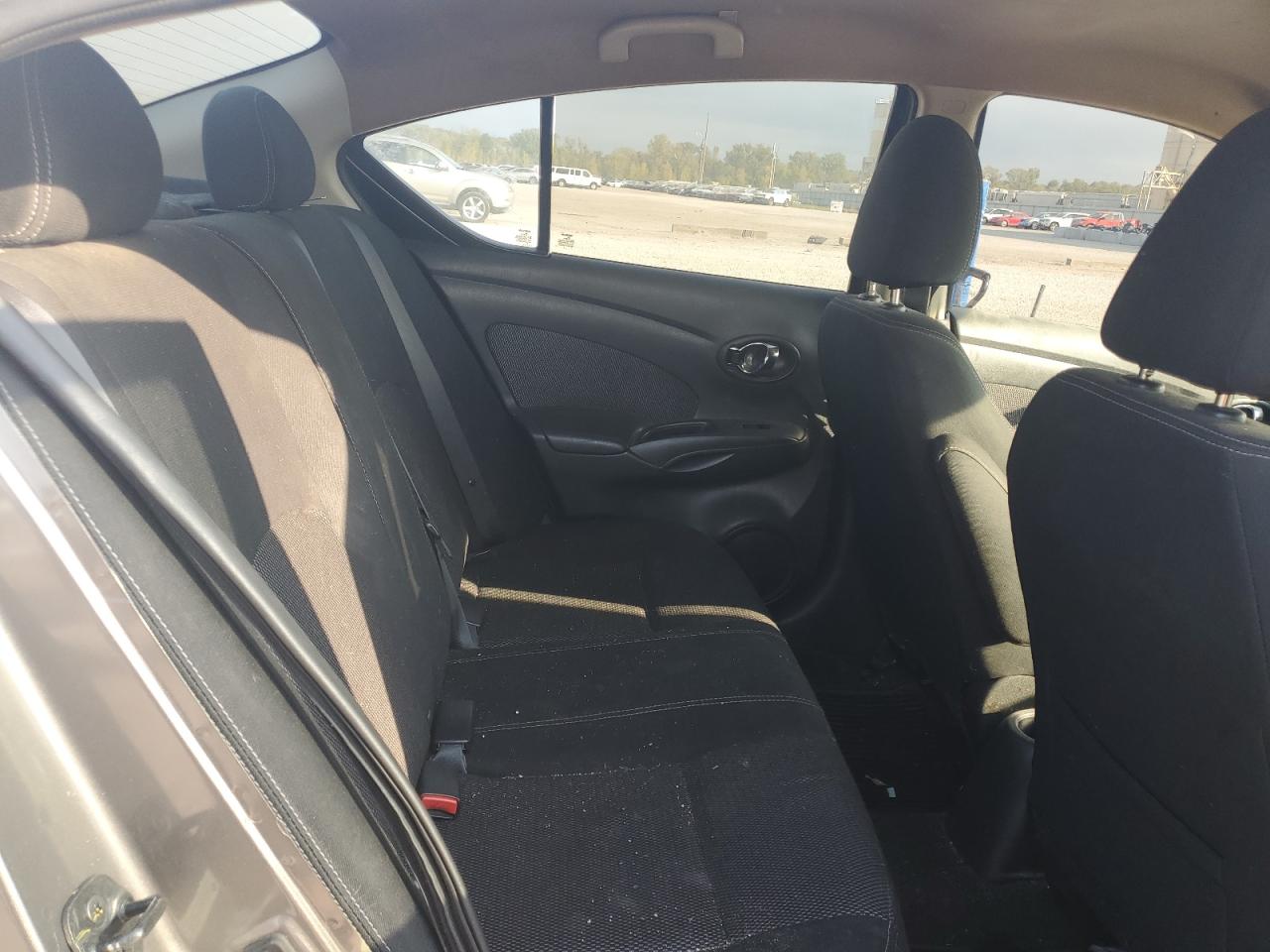 2016 Nissan Versa S VIN: 3N1CN7AP8GL861932 Lot: 82386845